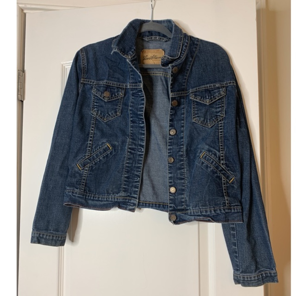 🌛🌞Levis Jean Jacket🌞🌛